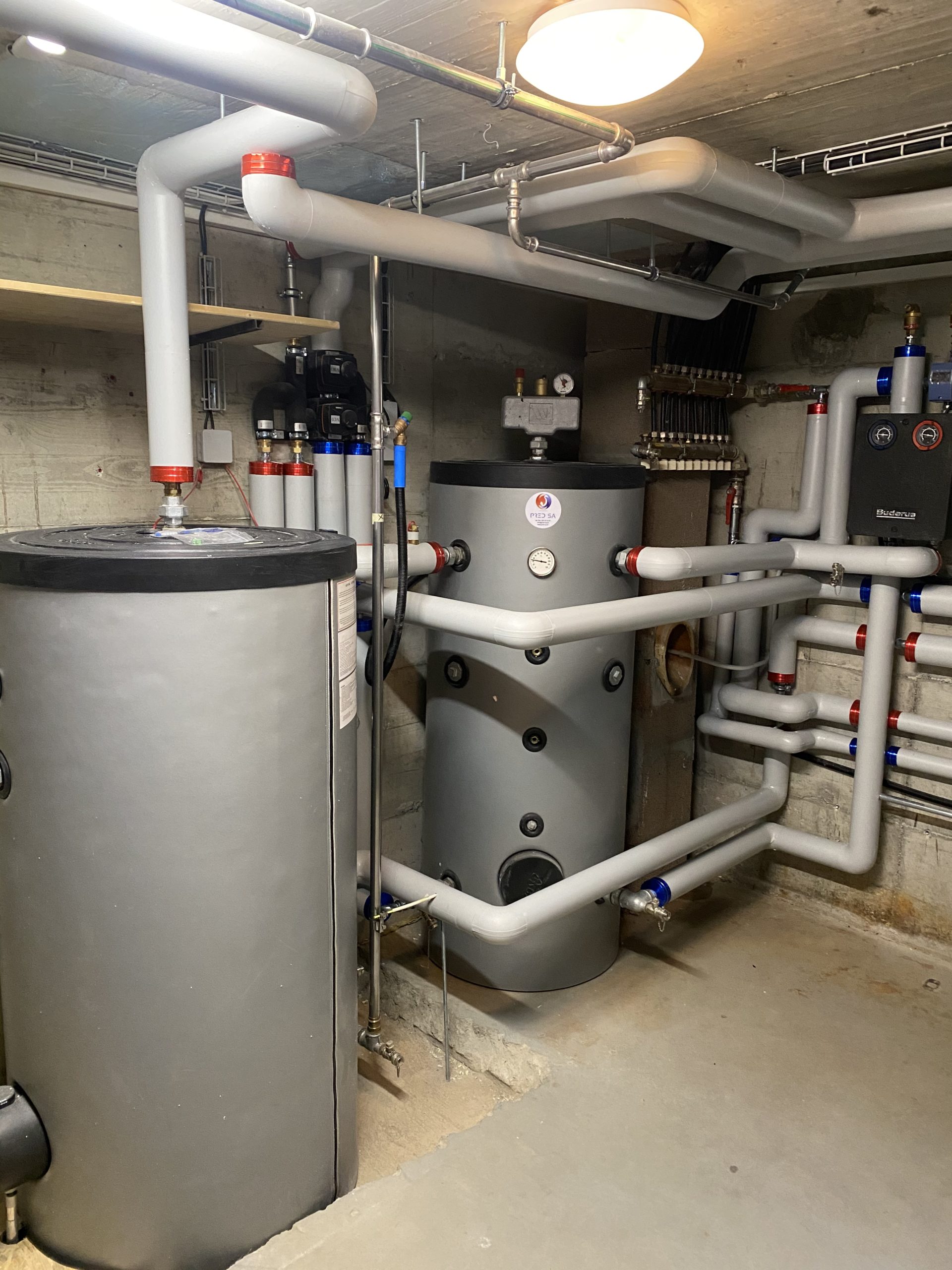 Pompe à chaleur air-eau installée par Pred SA à Fribourg